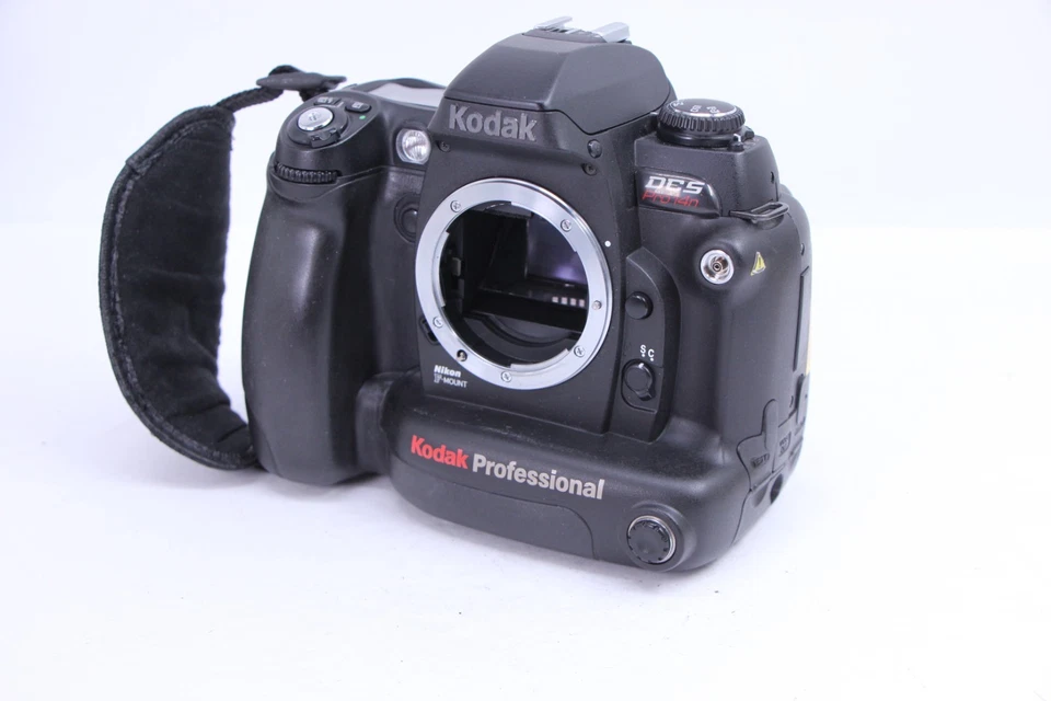 Cámara digital Kodak Pro 14n SLR rara oportunidad montaje Nikon cápsula de tiempo 1050 clics Foto 3 de 4