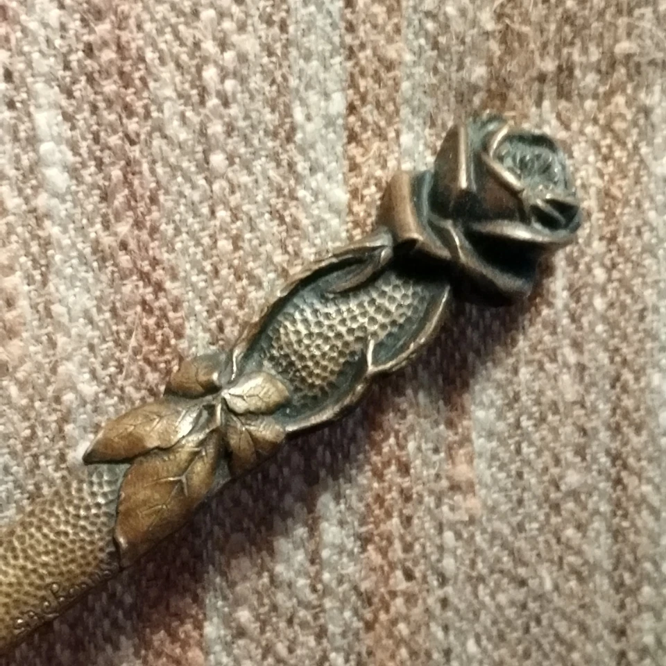 Coupe Papier en Bronze Décor de Rose Signé Chenus - Photo 2/4