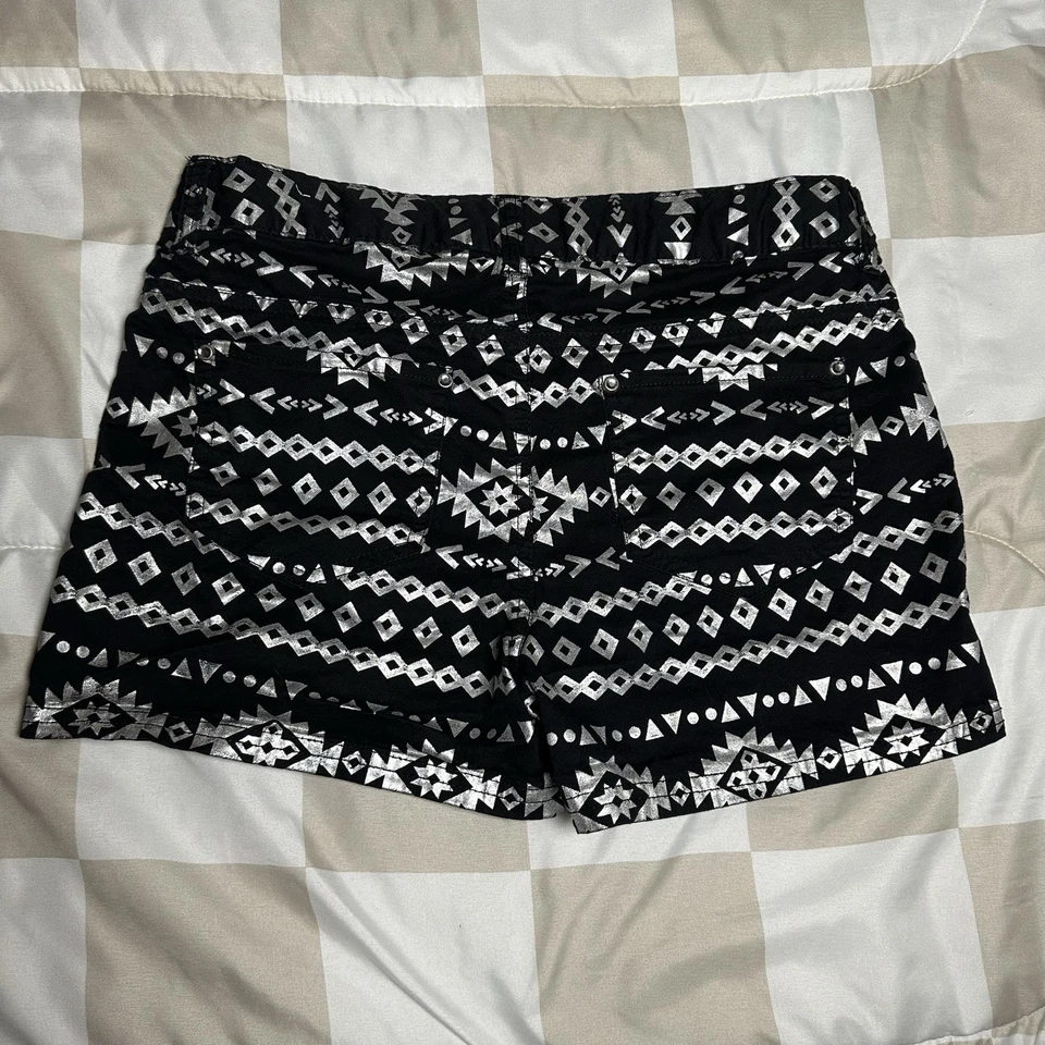 Pantalones Cortos Bongo Niña Azteca/Tribal Negro-Plateado Metálico Talla 16 Desde 2013 Foto 2 de 4