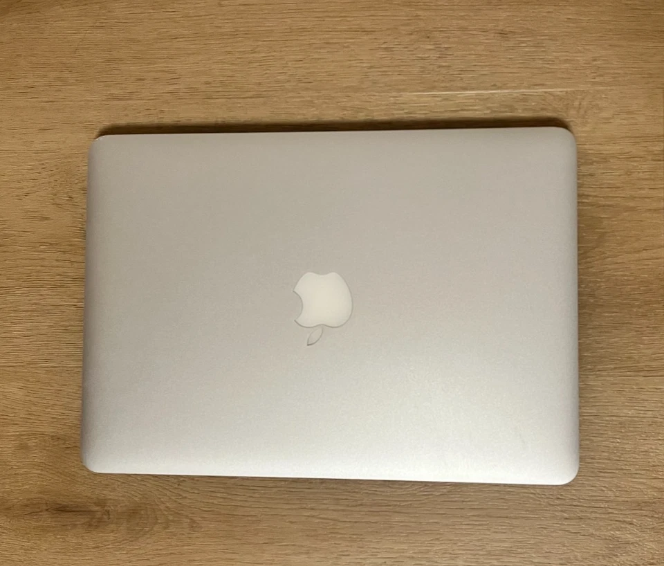 Apple MacBook Pro 13" 2015 · i5 · 8GB · 128GB, photo 3 of 5