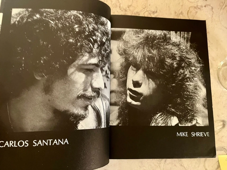 Libro de partituras vintage de guitarra SANTANA AÑOS 60 70 fotos icónicas rock latino Foto 3 de 4