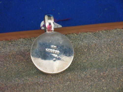 Sterling silver high polished enamel pendant, 1" round marked 925 Mexico 16.1 gr - Picture 4 of 5
