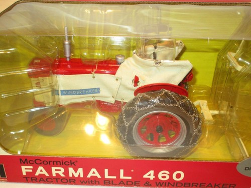 Ertl IH McCormick Farmall 460 Tractor Comfort Cover Blade Chains 1/16 BOX ISSUES - Picture 3 of 12