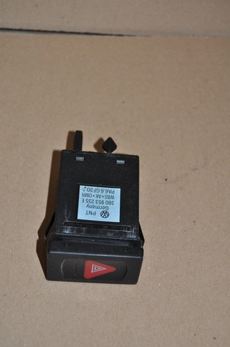 Original VW Passat 3BG Schalter Warnblinklicht 3B0953235E Warnblinker