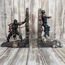 Mortal Kombat 9" Collector’s Edition Scorpion & Sub Zero Bookends! Discontinued