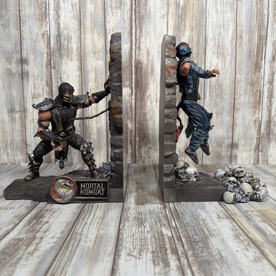 Mortal Kombat 9'' Collector s Edition Scorpion Sub Zero Bookends (No Spear End)