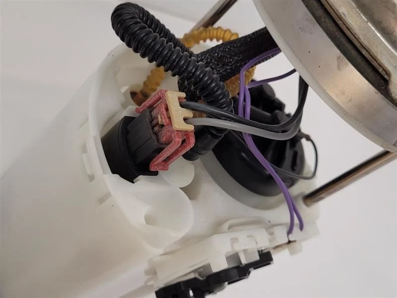 05-07 CHEVROLET AVALANCHE 1500 Fuel Pump Assembly 5.3L VIN 0 8th Digit 19167710 Foto 4 de 4