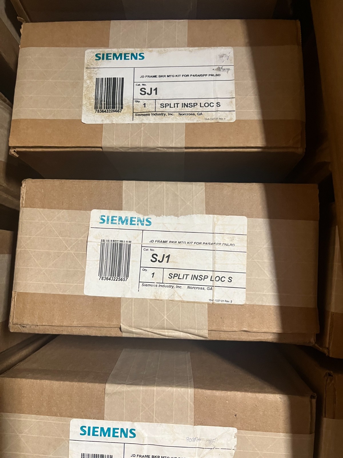Siemens SJ1 JD Frame CB MTG Kit for P4/S4/SPP PNLBD NEW in Box
