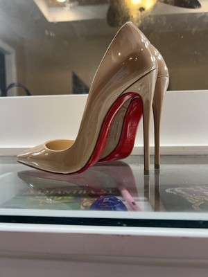 Christian Louboutin ハイヒール 37.5 ベージュ Christian Louboutin Beige Patent Leather Stiletto Pumps Red Sole