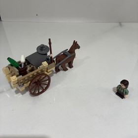 LEGO Gandalf Arrives Lord of the Rings 9469 with Gandalf and Frodo Minifigures