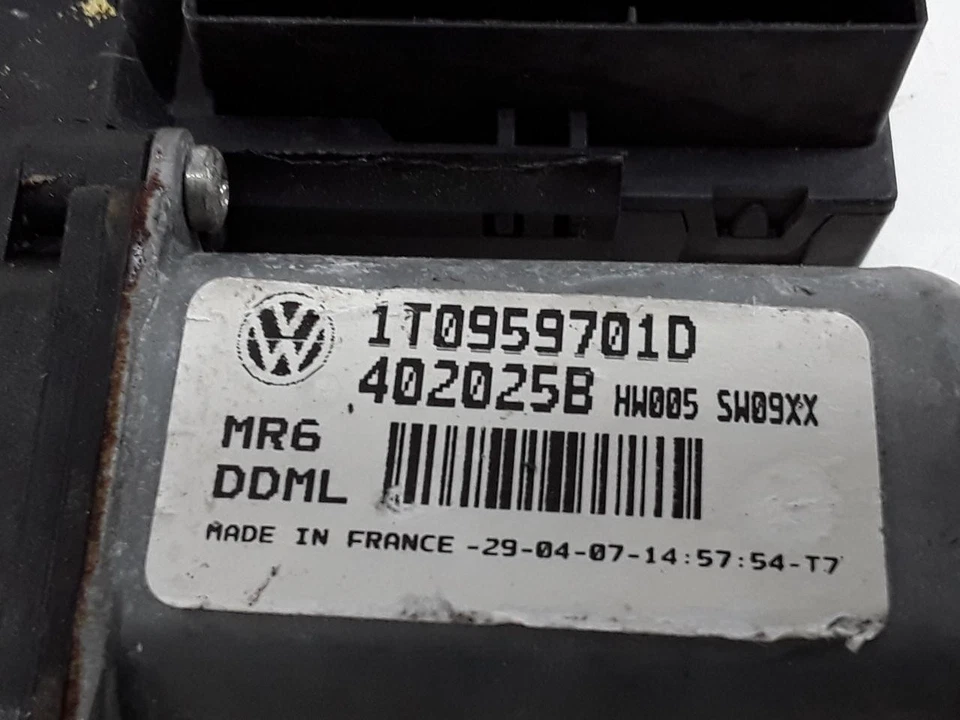 Volkswagen CADDY 2003-2010 Fensterheber elektrisch 1K0959793J 1T0959701D - Bild 2 von 3