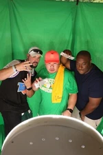 IPad Compatible Photo Booth, Backdrop, Poles and Large Green Screen Included