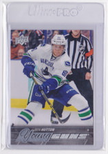 2015-16 UD SERIES 1 YOUNG GUNS INSERT BEN HUTTON #232 VANCOUVER CANUCKS