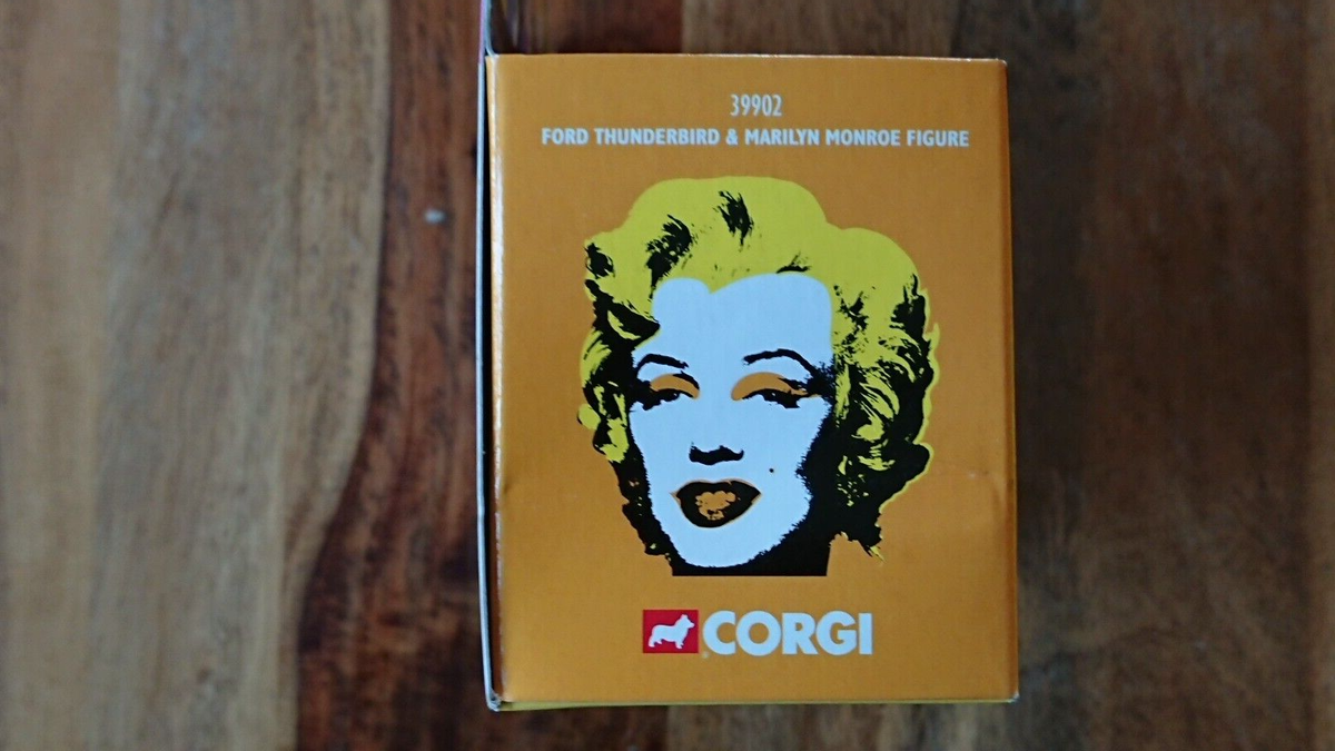 Corgi 39902 Ford Thunderbird & Marilyn Monroe Painted figure NEW