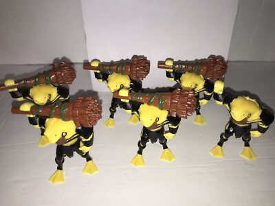 Set Of (6) Mattel KULIPARI Frog Figures (5 With clubs)