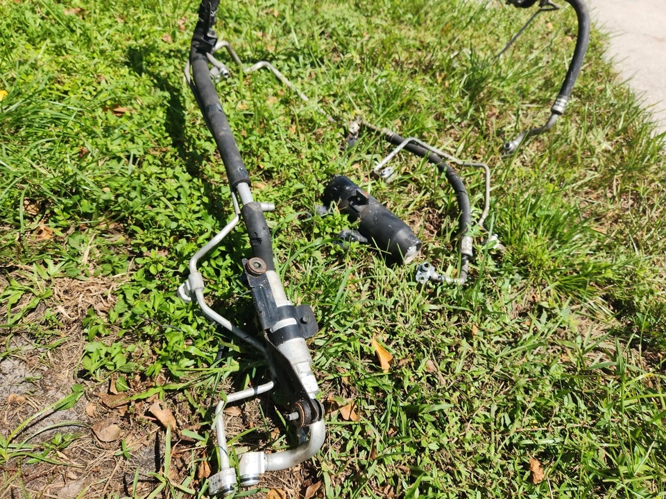 LEXUS 1993-1997 SC300 SC400 OEM AIRE ACONDICIONADO AIRE ACONDICIONADO LÍNEAS DE CLIMATIZACIÓN Y CONDENSADOR COMPLETO Foto 4 de 4