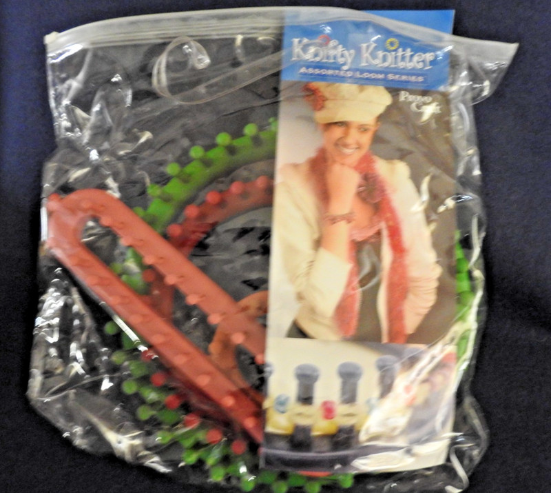 Knifty Knitter Assorted Loom Kit - New