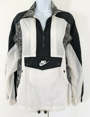 90's Vintage Women's Nike Pullover Windbreaker Anorak Jacket