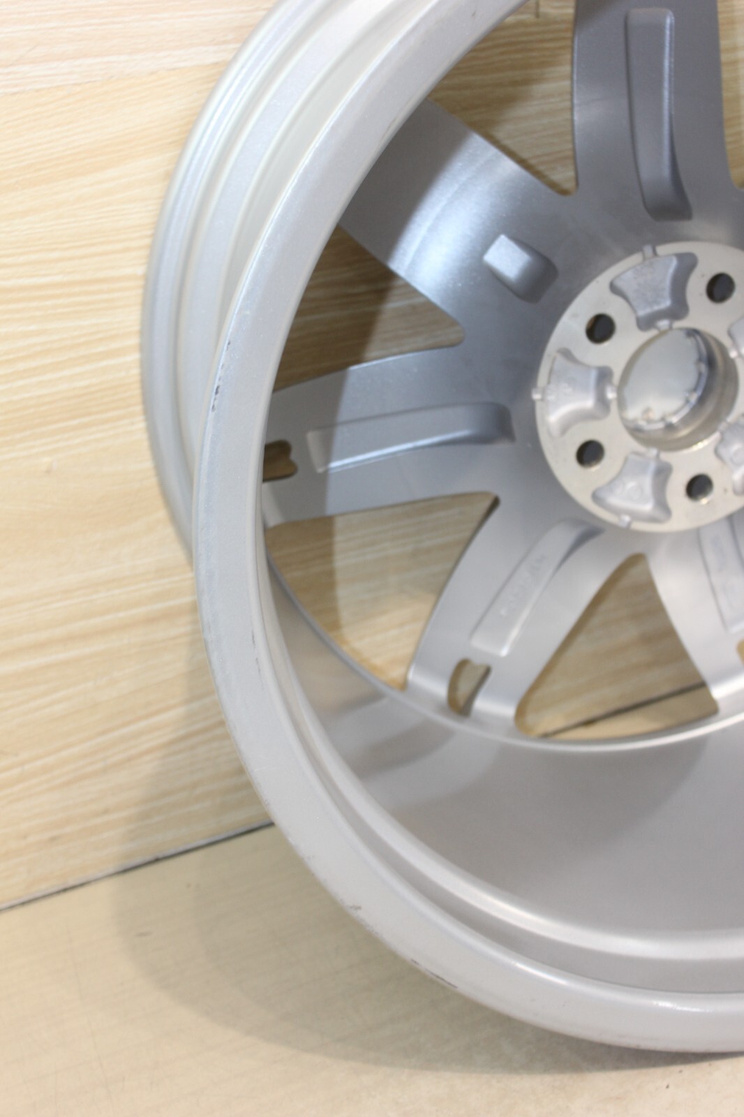 14-21 208 19 MASERATI QUATTROPORTE REAR REAR ALLOY WHEEL RIM 20" GENUINE OEM NEW