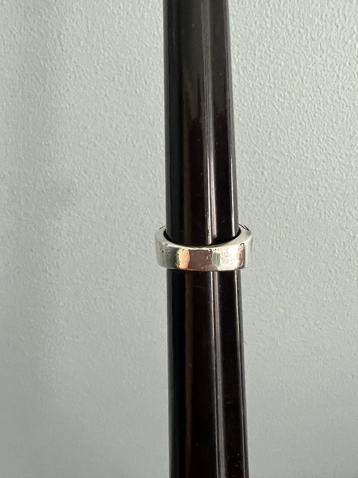 Anillo John Atencio SS 18k Topacio Blanco Corte Trillón Talla 5.5 Auténtico Usado en Excelente Condición Foto 3 de 4