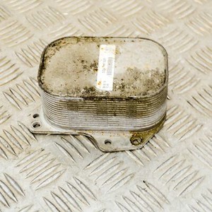 VOLKSWAGEN GOLF MK7 Ölkühler 03N117021 1.6TDI 77kw 2014