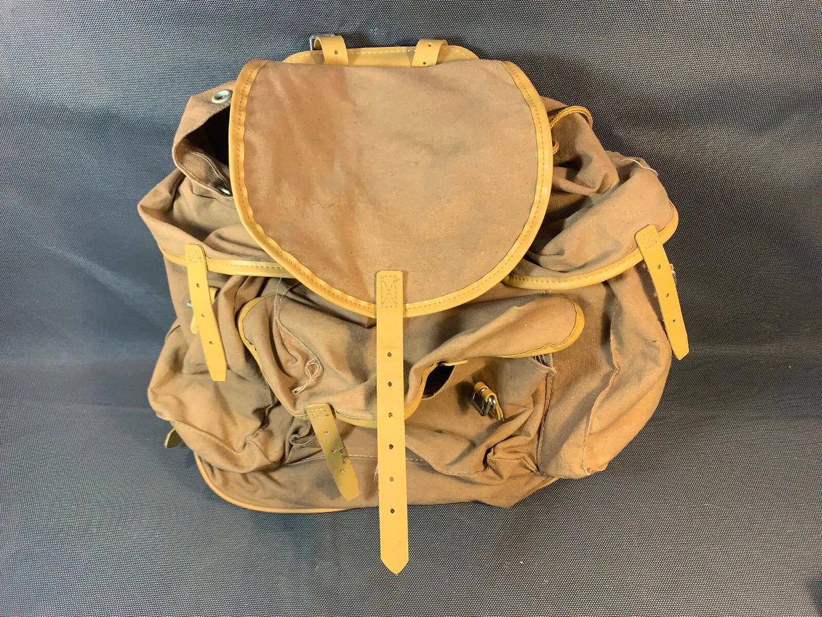 Sac à dos militaire vert armé LAFUMA en toile et cuir armatures en fer