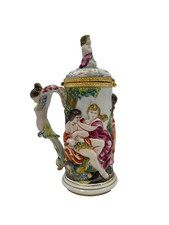 Antica brocca decorativa in porcellana Capodimonte