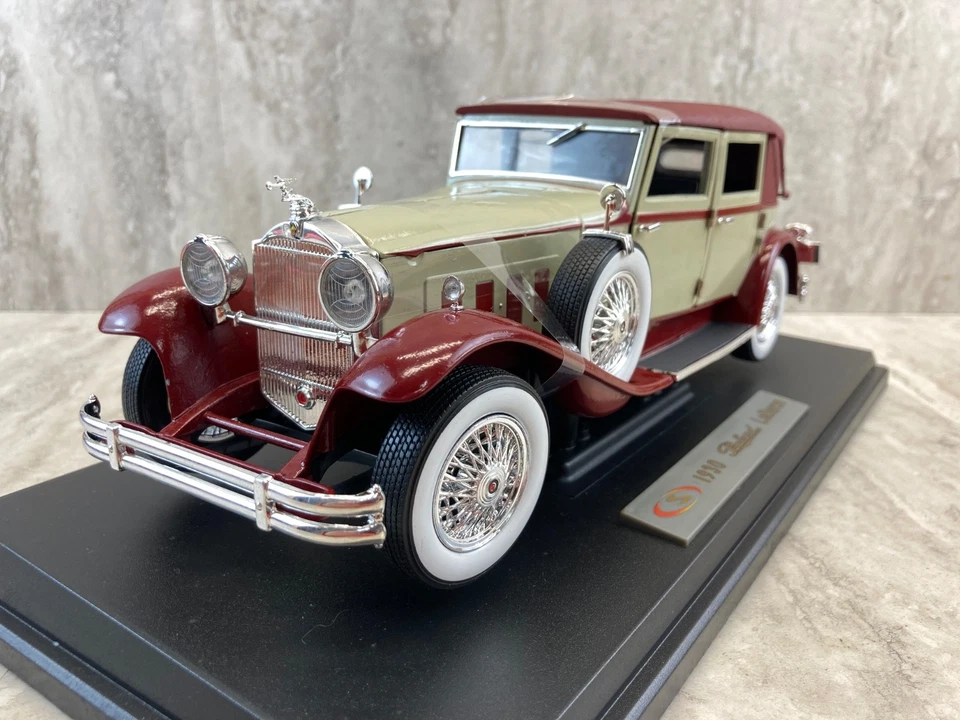 1930 Packard LeBaron -1/18 Diecast Model Car Signature Models NEW IN BOX #18115 - Image 4 of 4