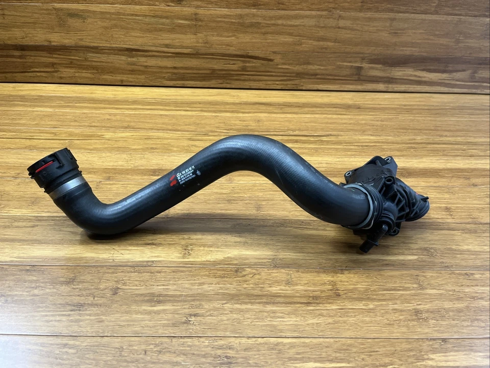 Mercedes-Benz GLE350 2008-2016 termostato carcasa tubo negro OEM nuevo Foto 4 de 4