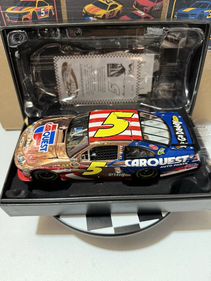 RARO* Mark Martin COPPER ELITE Carquest Honoring Our Soldiers 2011 1/24 Diecast Foto 2 de 4