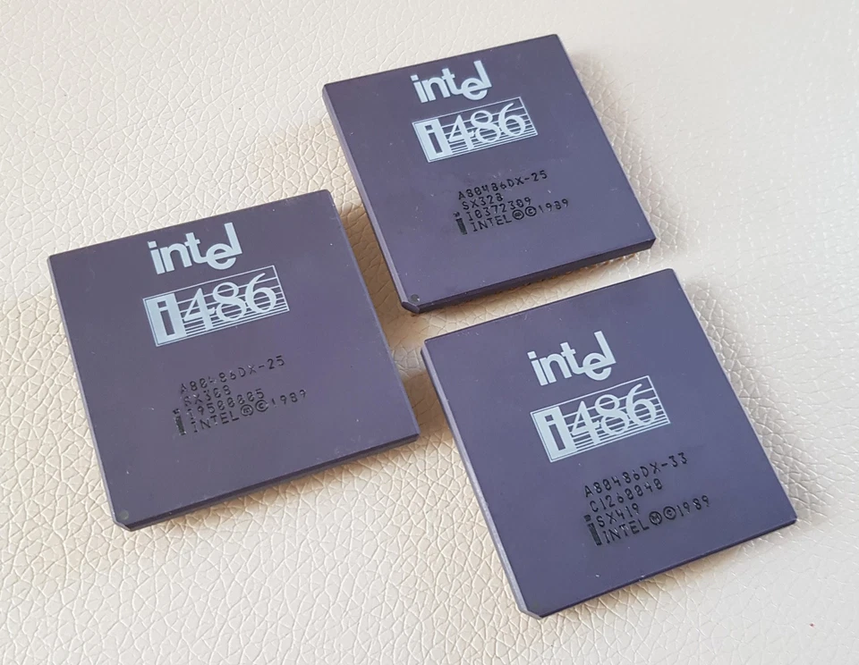 3 Intel i486 A80486DX-25 &-33 sehr schöne Sammler CPUs mit sehr hohem Goldgehalt - Bild 3 von 4