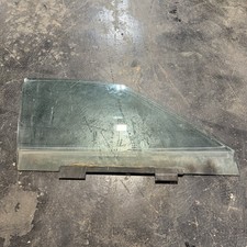 83-91 Porsche 944 Right Door Side Glass Window 83-91 Porsche 944 Right Door Side Glass Window