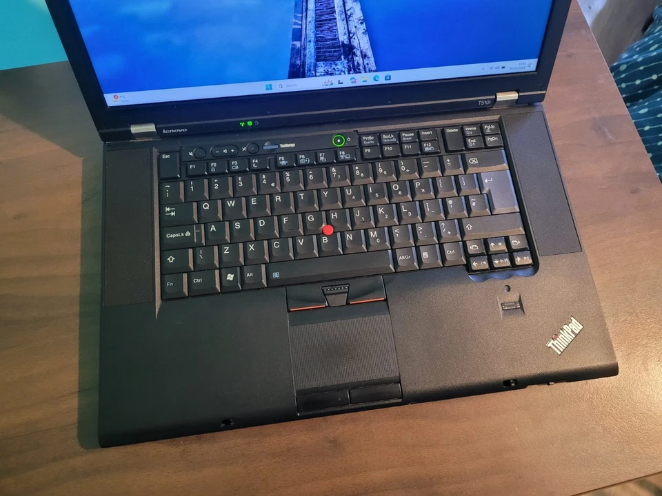 Lenovo ThinkPad T510 15" Laptop Intel i5 NVIDIA GPU 8GB RAM 128GB SSD Win 11 - Image 2 of 4