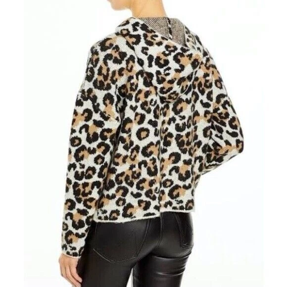 Suéter ligero con capucha y estampado de leopardo Chelsea & Theodore L suéter suave Foto 4 de 4