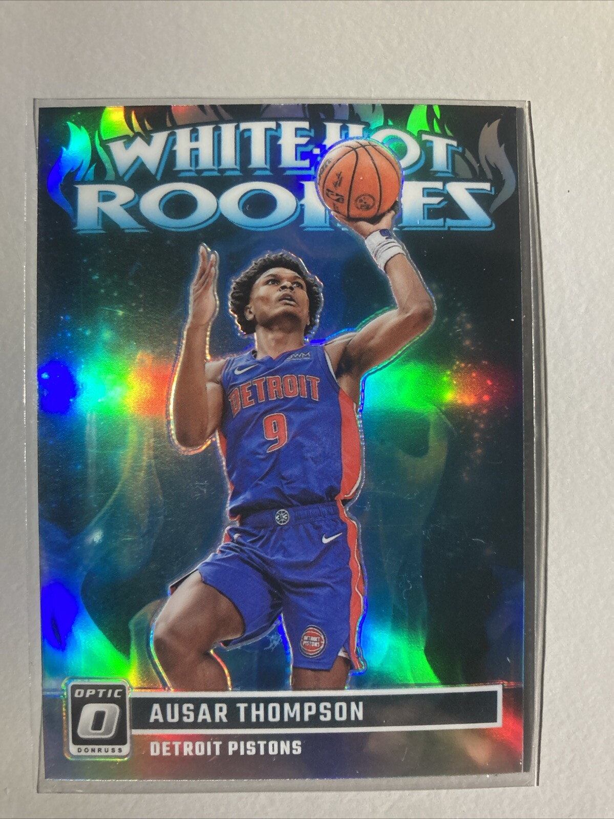 Ausar Thompson 2023-24 Donruss Optic White Hot Rookies Purple Prizm RC Pistons