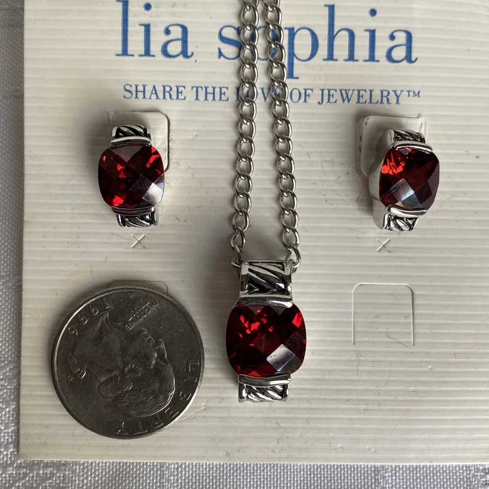 Pendientes Colgantes Lia Sophia Lisa Rojo Corte Cojín Circonita Tono Plateado Antiguos ¡Tan Raro! Foto 3 de 4