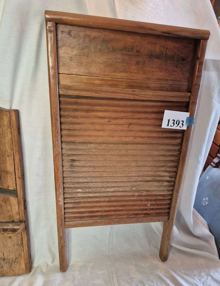 Tabla de lavar y rebanadora de alimentos de madera maciza Early American, Ohio Farm & County de 1800 Foto 4 de 4