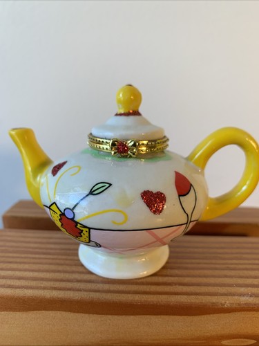 Porcelain Vintage Teapot Trinket Box with Cake and Heart Design