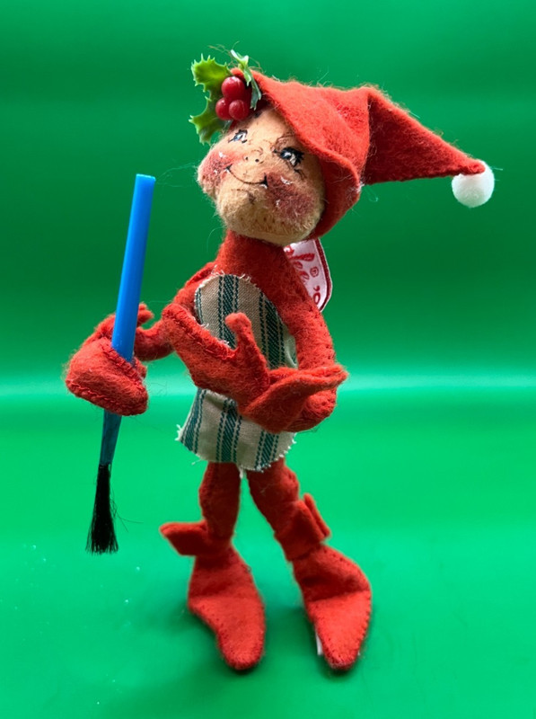 1996  Annalee Christmas Workshop Elf Painter Artist
