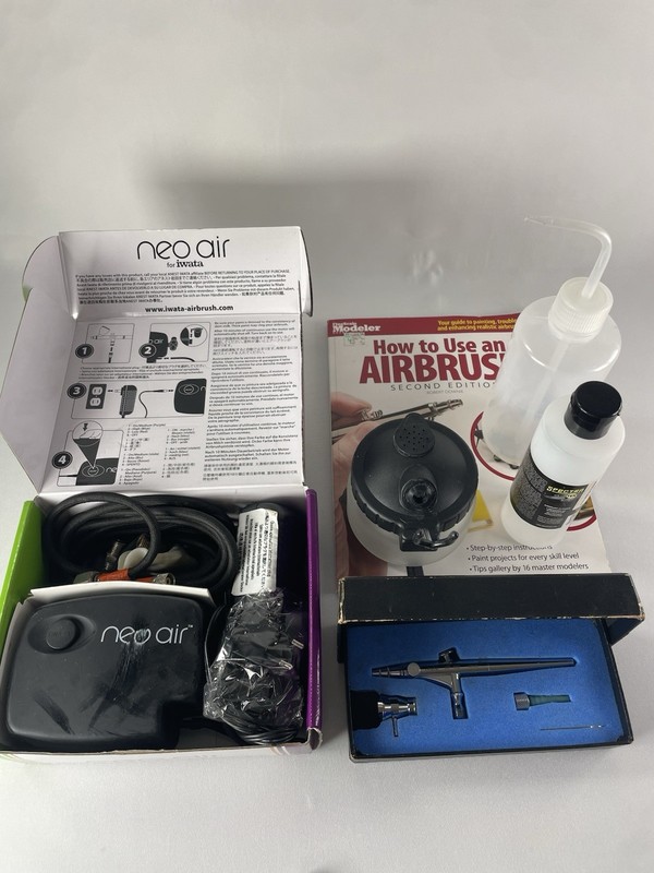 Iwata HP-SB Airbrush & Neo Air Compressor Bundle - Tested & Working - Sold as is