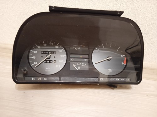 BMW E28 Instrument Gauge Cluster Speedometer, VDO 220 KM/H M5 525i 527i 520i 535 - Picture 4 of 15