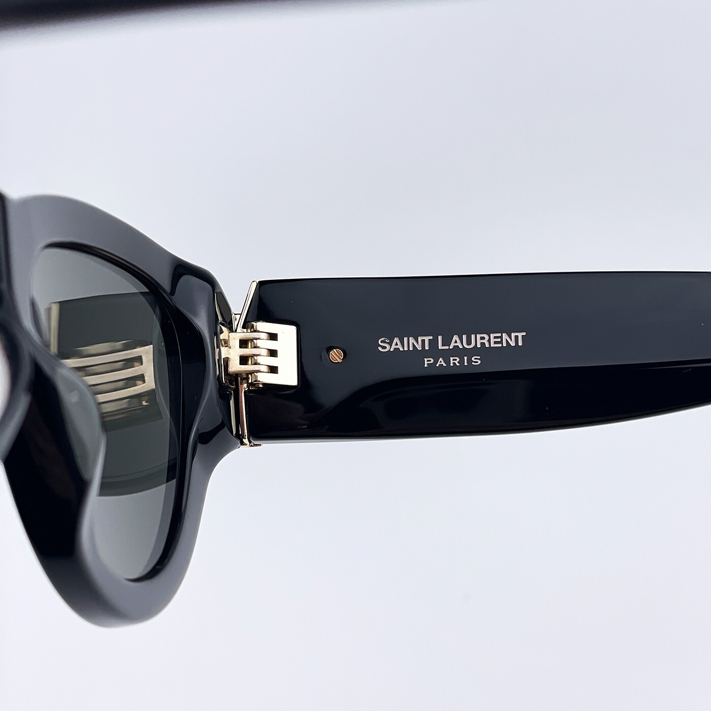 Occhiali da sole donna Saint Laurent nero grigio occhio di gatto SLM94 001 NUOVI