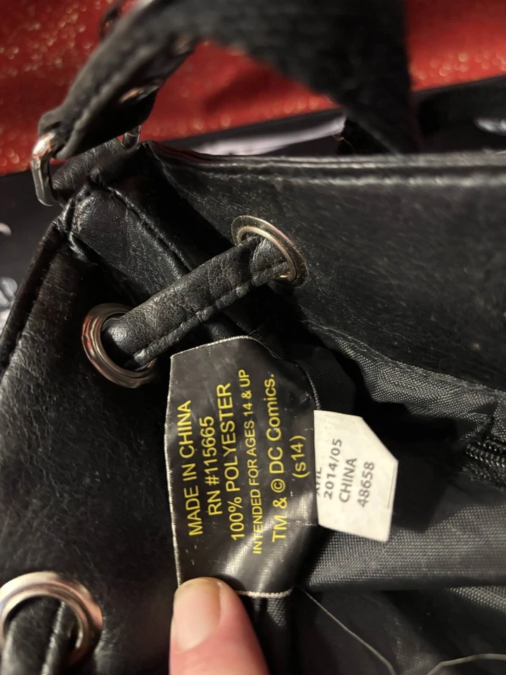 Cartera cubo Batman DC Comics | ¡Excelente estado! | Viaje por carretera de verano Foto 3 de 4