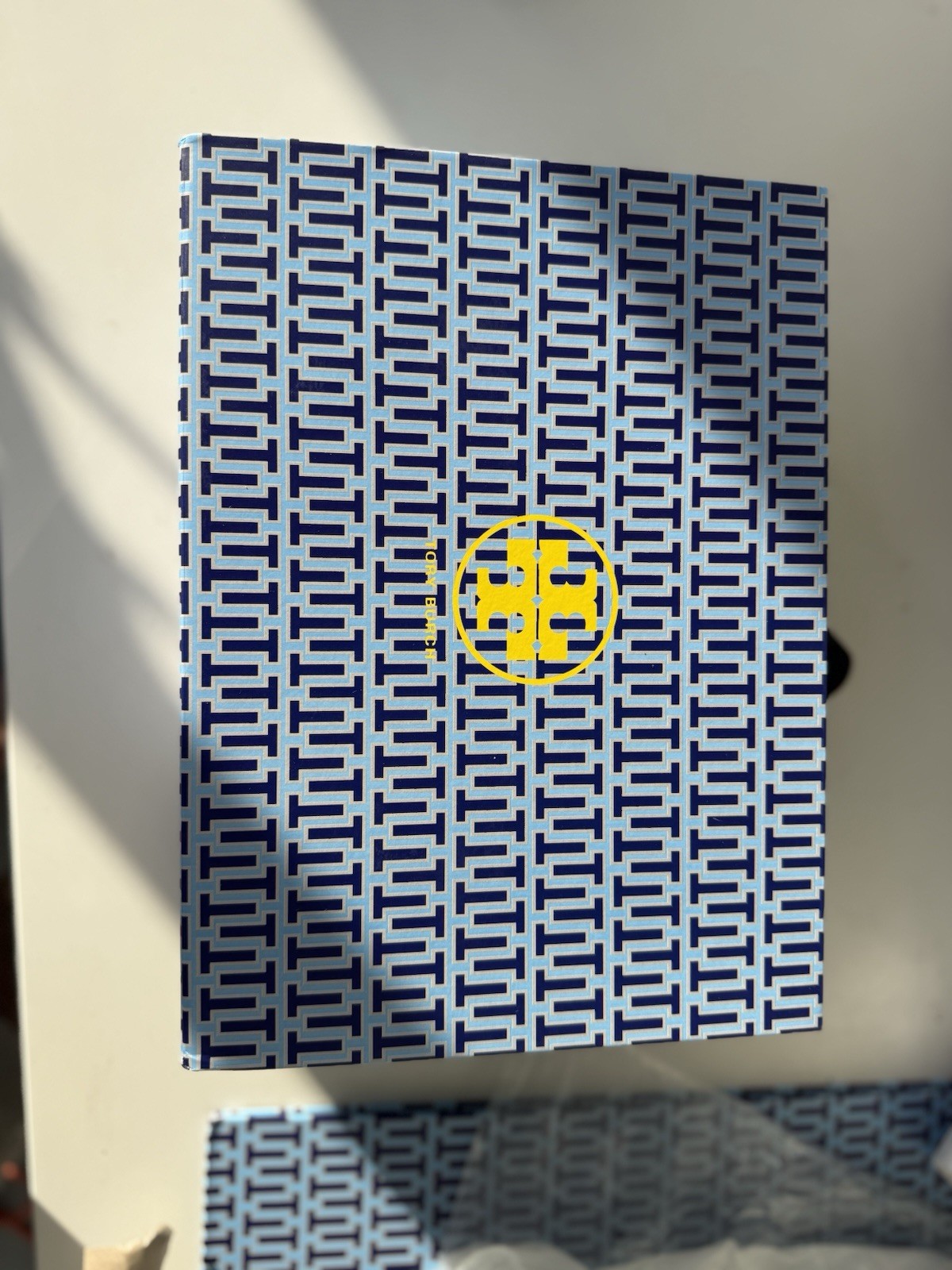 Tory Burch Brown Pebbled Leather Shoulder Bag Logo Accent Gold Hardware Dust Bag thumbnail 6