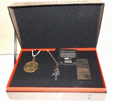 SALESONE GameStop THE MANDALORIAN 3 Pc Jewelry Set Client Clog Beskar Mythosaur