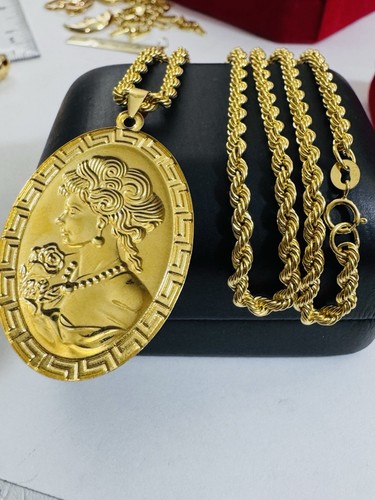 Pure 18K 750 Real Fine Saudi Yellow Gold Queen ll Necklace 18” Inch 6.5g 3.2g - Picture 13 of 24