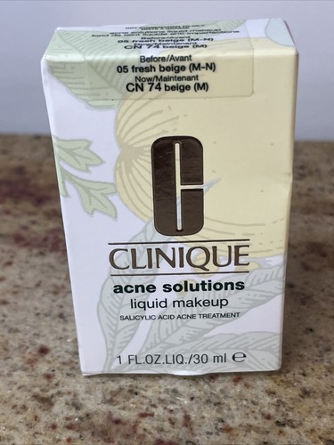 Clinique Acne Solutions Liquid Makeup Foundation - CN 74 Beige - Picture 5 of 10