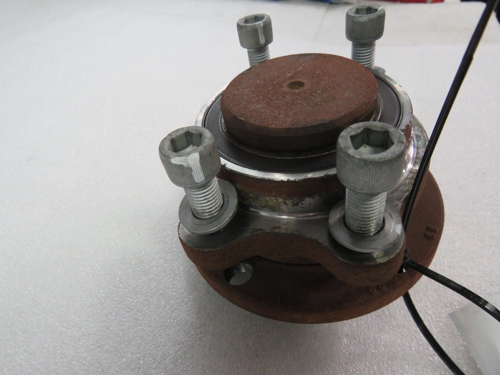 McLaren 720S, Front Wheel Hub, Used, P/N 14B0375CP