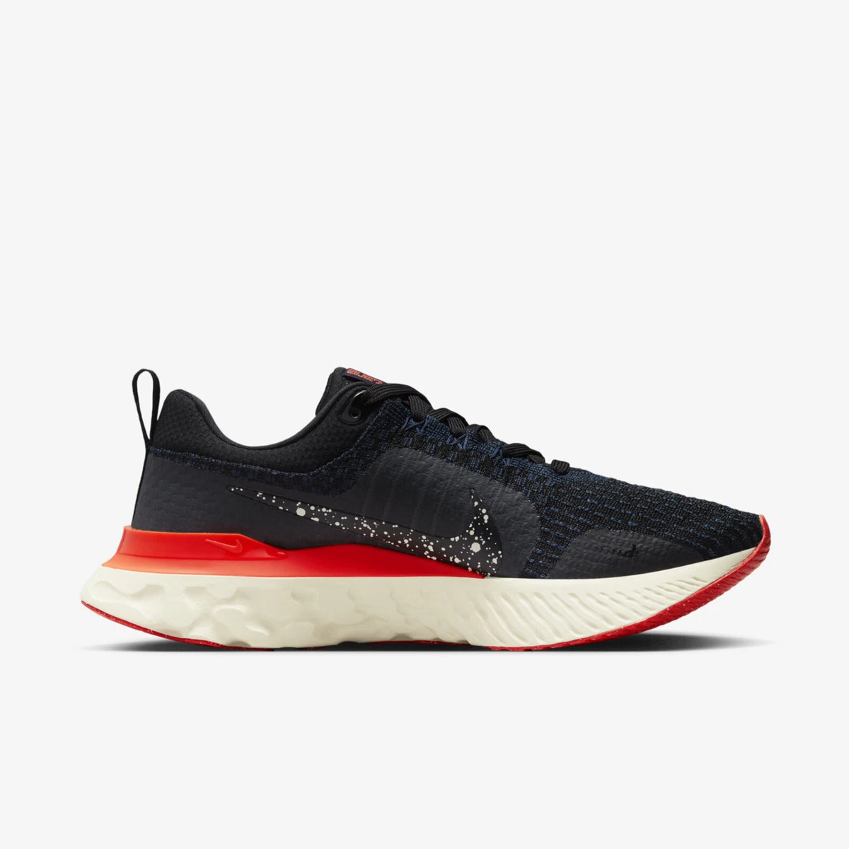 Nike react black black sale