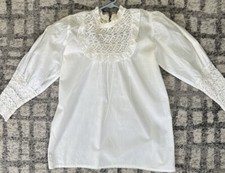 Vintage ca 1910/20  s White Cotton/Linen Handmade Blouse / Lace Yoke  Sleeves